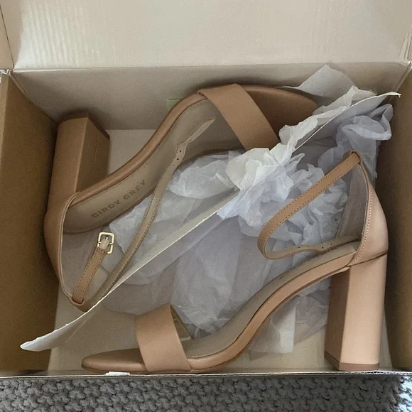 Birdy Grey Tan Heels - Picture 3 of 4